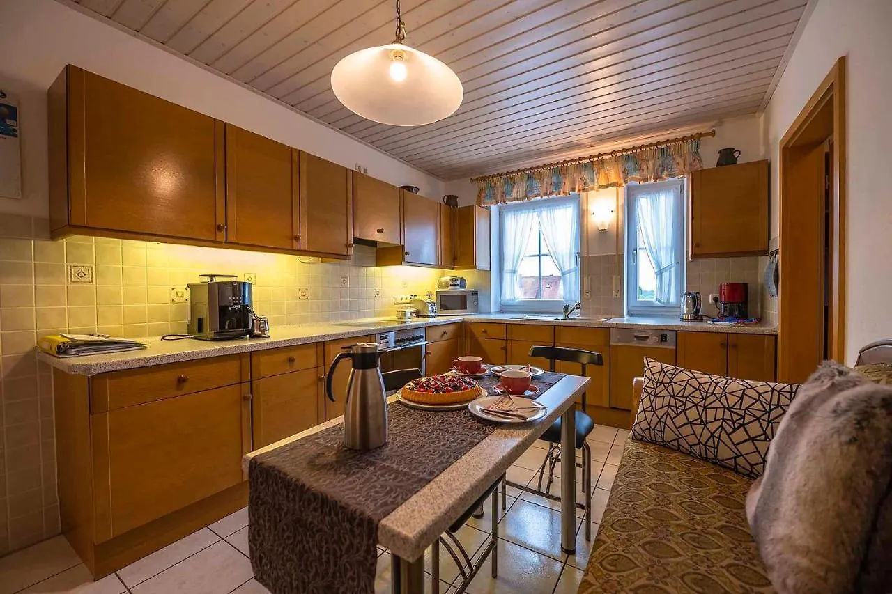 Apartment Ferienwohnung Schoetz Moosbach