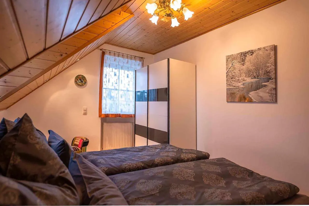Ferienwohnung Schoetz Moosbach  Germany